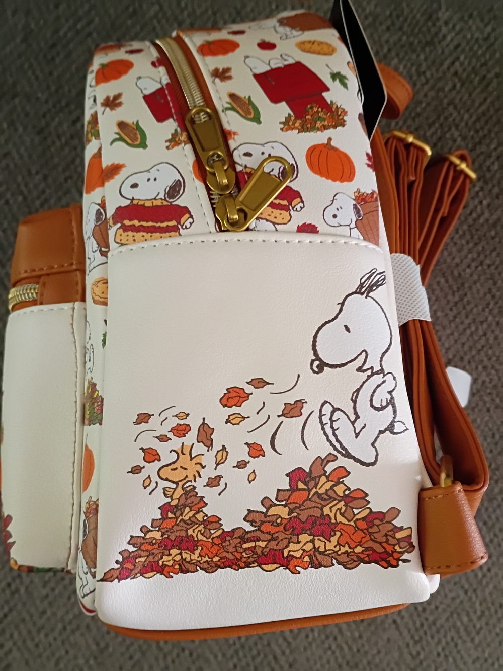 Snoopy Loungefly Peanuts Fall Vegan Leather Mini Backpack New With Tags Cozy - Picture 9 of 13